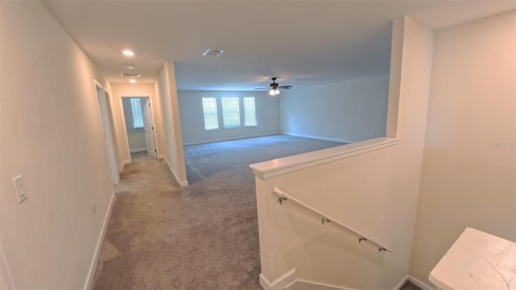 В аренду: $3,600 (5 спален, 3 ванн, 3863 Квадратных фут)