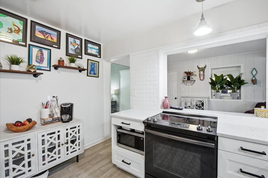 For Sale: $430,000 (3 beds, 1 baths, 1622 Square Feet)