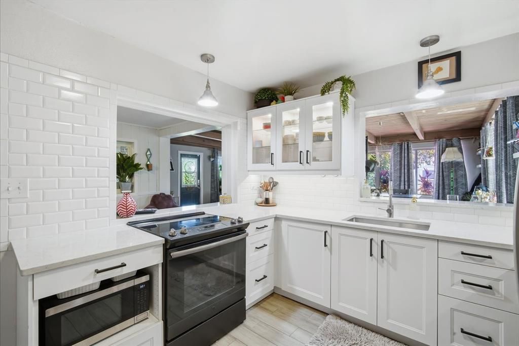 For Sale: $430,000 (3 beds, 1 baths, 1622 Square Feet)