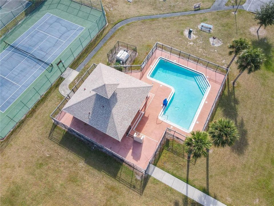На продажу: $475,000 (6 спален, 4 ванн, 2441 Квадратных фут)