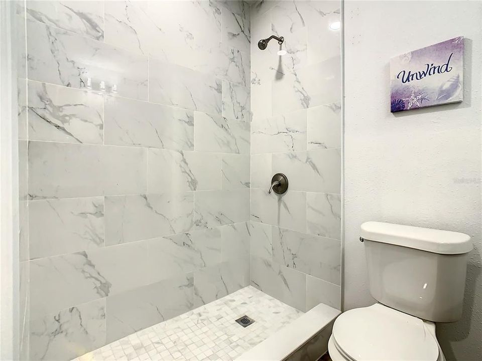 На продажу: $475,000 (6 спален, 4 ванн, 2441 Квадратных фут)