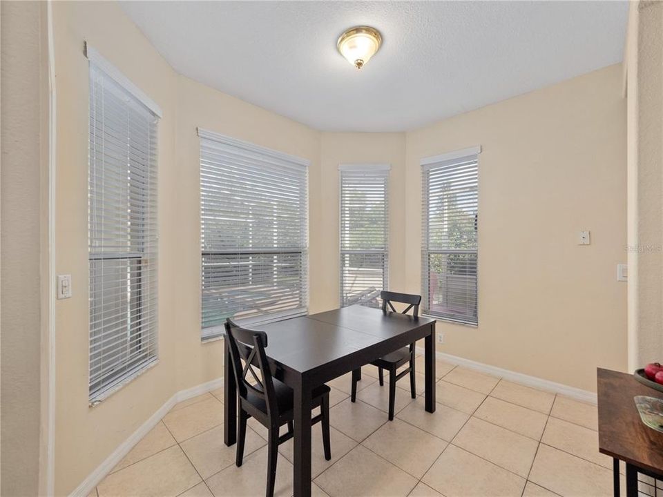 For Sale: $750,000 (4 beds, 3 baths, 3106 Square Feet)