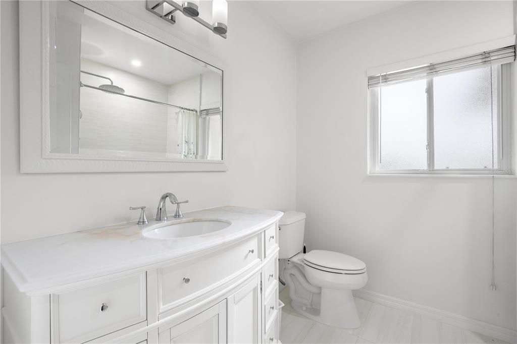For Sale: $575,000 (2 beds, 2 baths, 1472 Square Feet)