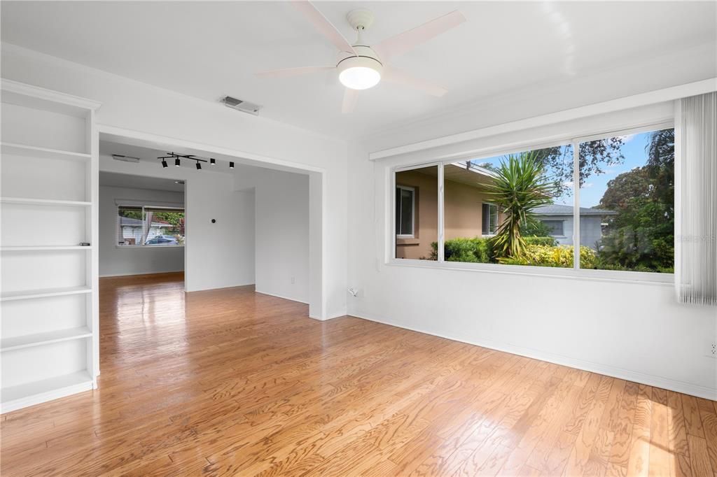 For Sale: $575,000 (2 beds, 2 baths, 1472 Square Feet)