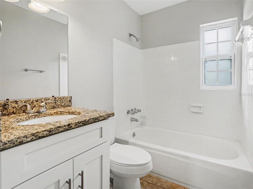 For Sale: $299,900 (3 beds, 2 baths, 1040 Square Feet)