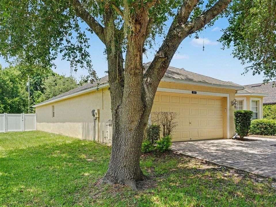 For Sale: $289,900 (4 beds, 2 baths, 1819 Square Feet)