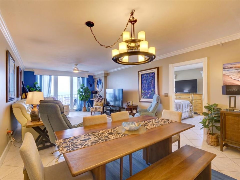 For Sale: $635,000 (3 beds, 3 baths, 2140 Square Feet)