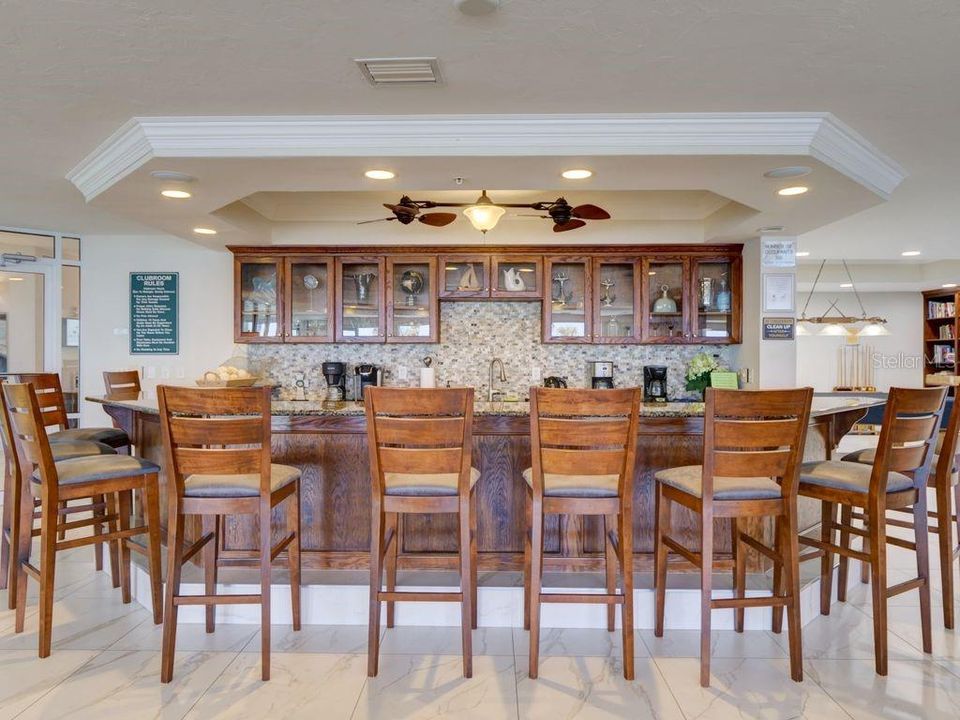 For Sale: $635,000 (3 beds, 3 baths, 2140 Square Feet)