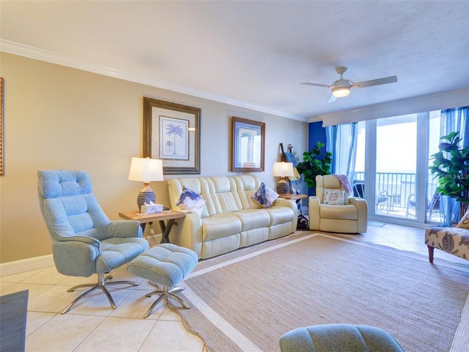 For Sale: $635,000 (3 beds, 3 baths, 2140 Square Feet)
