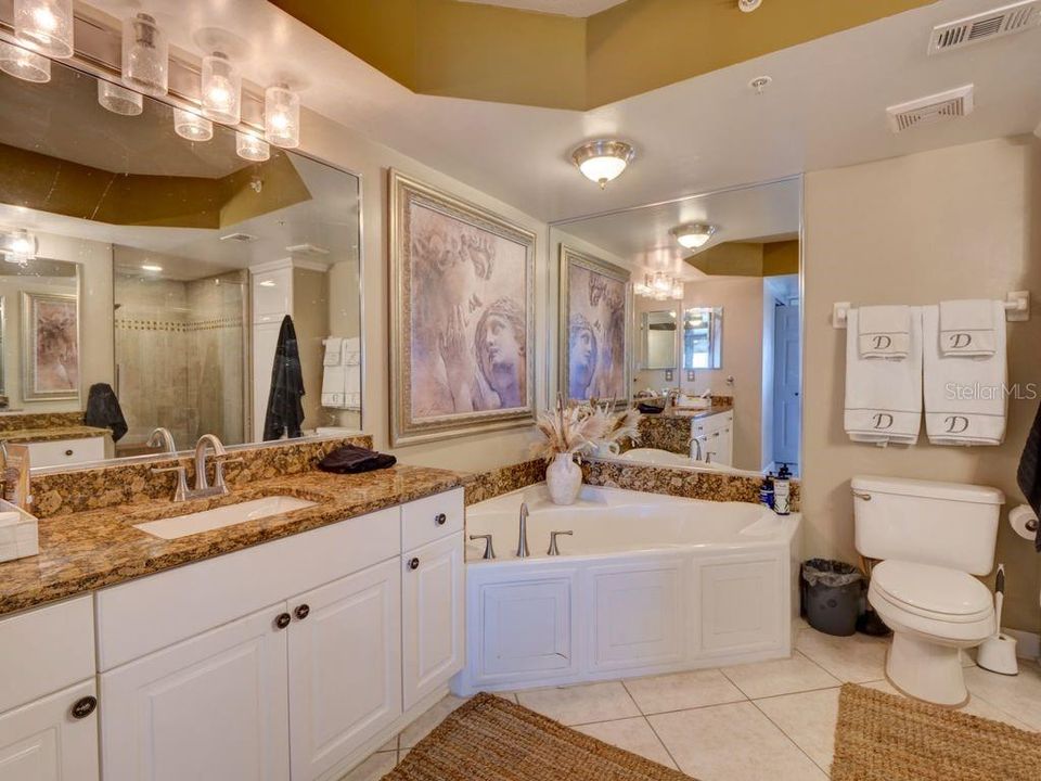 For Sale: $635,000 (3 beds, 3 baths, 2140 Square Feet)