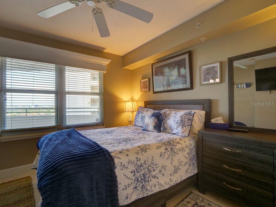 For Sale: $635,000 (3 beds, 3 baths, 2140 Square Feet)