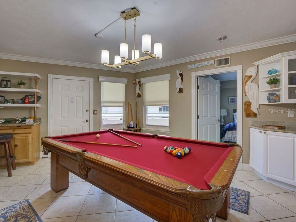 For Sale: $635,000 (3 beds, 3 baths, 2140 Square Feet)