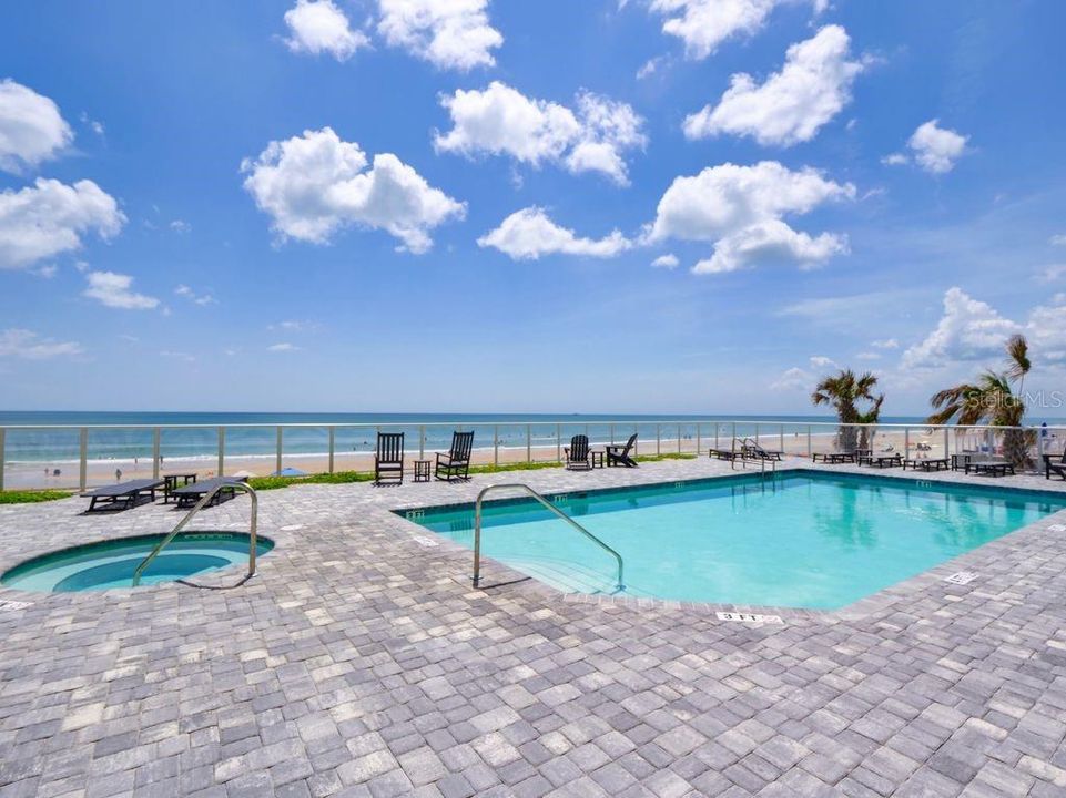 For Sale: $635,000 (3 beds, 3 baths, 2140 Square Feet)