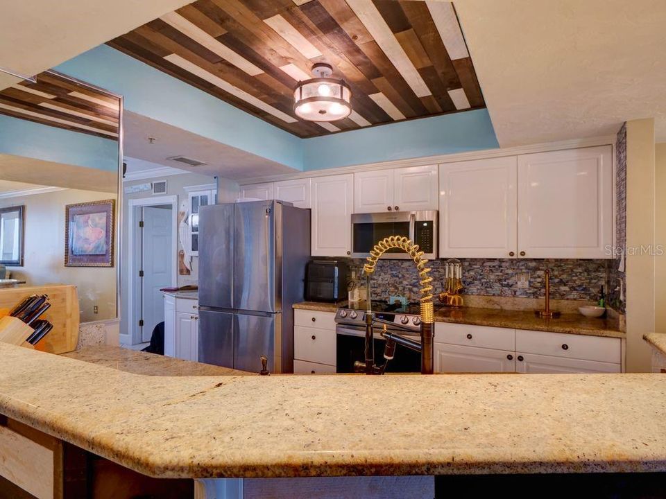 For Sale: $635,000 (3 beds, 3 baths, 2140 Square Feet)