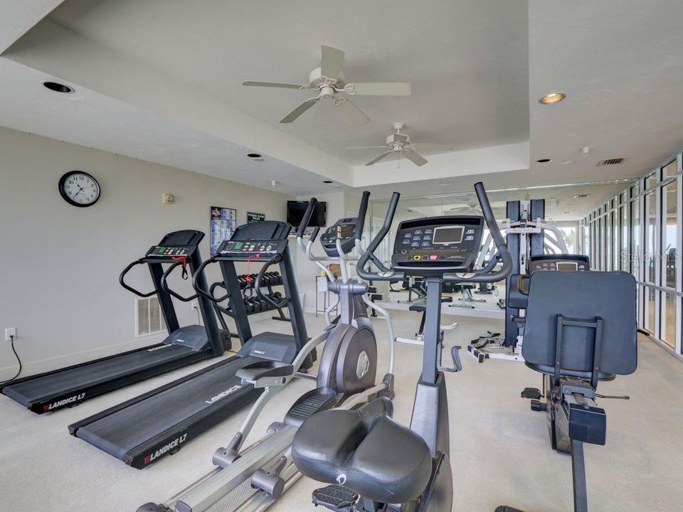 For Sale: $635,000 (3 beds, 3 baths, 2140 Square Feet)