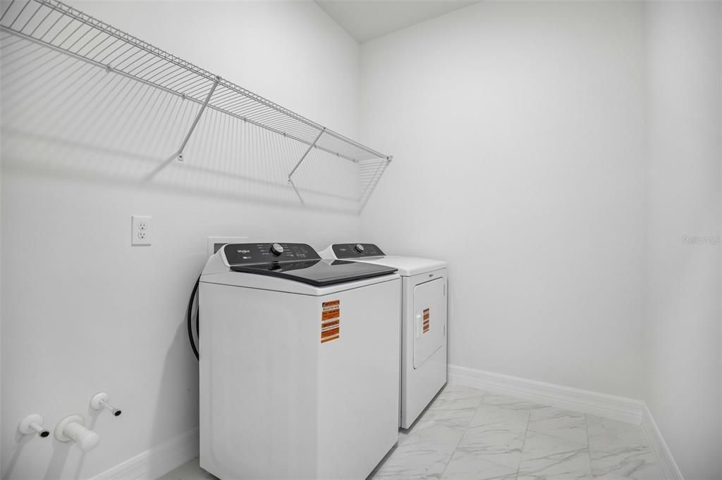 For Sale: $373,090 (4 beds, 2 baths, 1908 Square Feet)