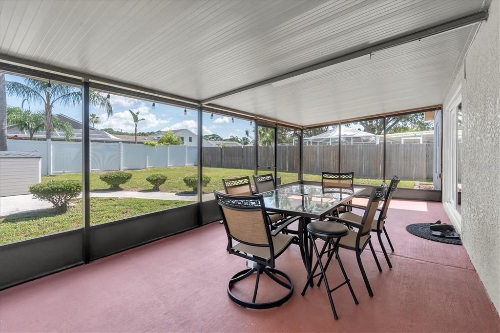 For Sale: $449,900 (3 beds, 2 baths, 1423 Square Feet)