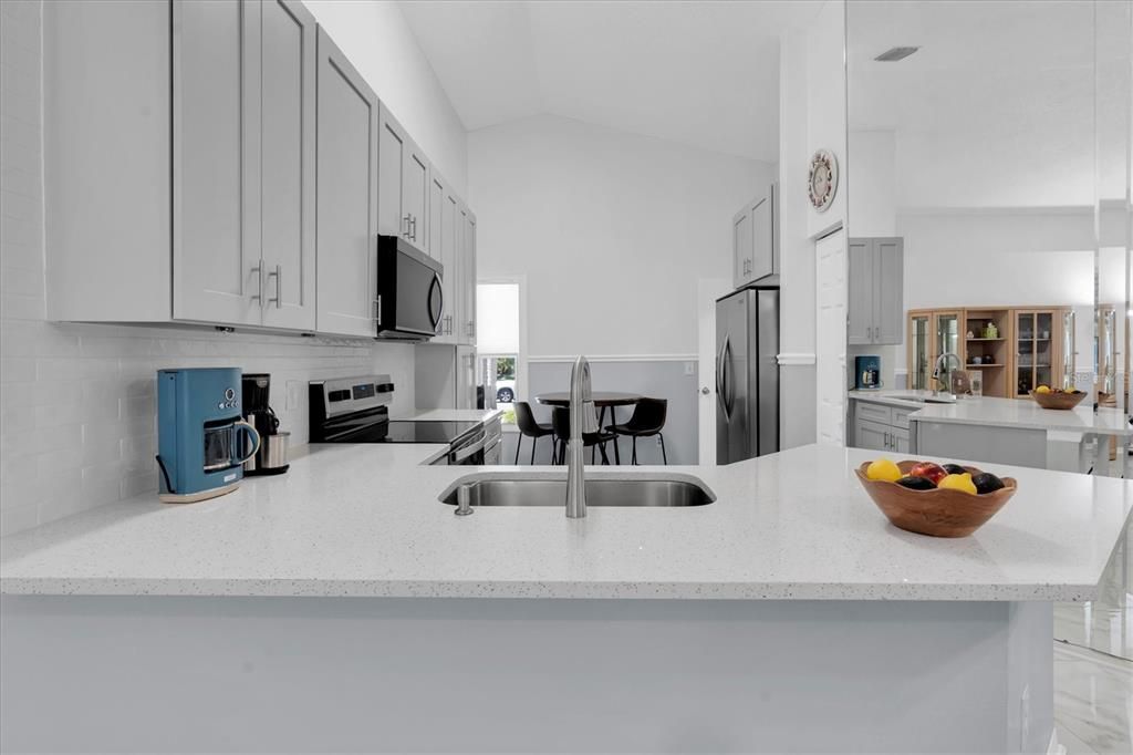 For Sale: $449,900 (3 beds, 2 baths, 1423 Square Feet)