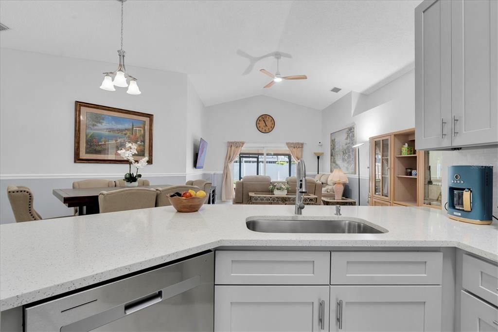 For Sale: $449,900 (3 beds, 2 baths, 1423 Square Feet)