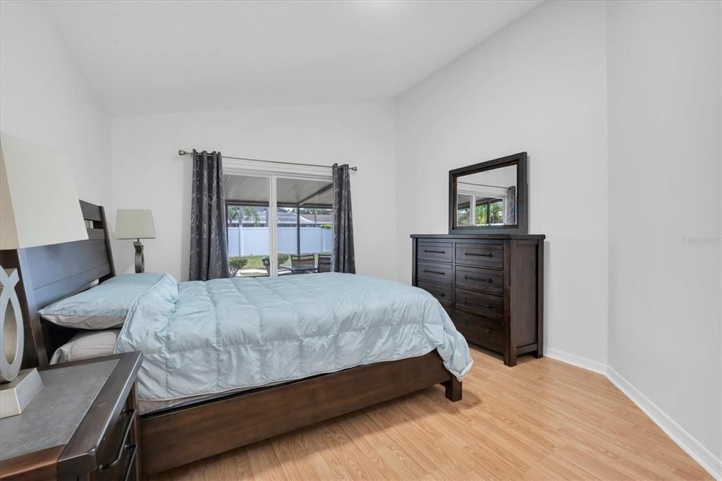 For Sale: $449,900 (3 beds, 2 baths, 1423 Square Feet)