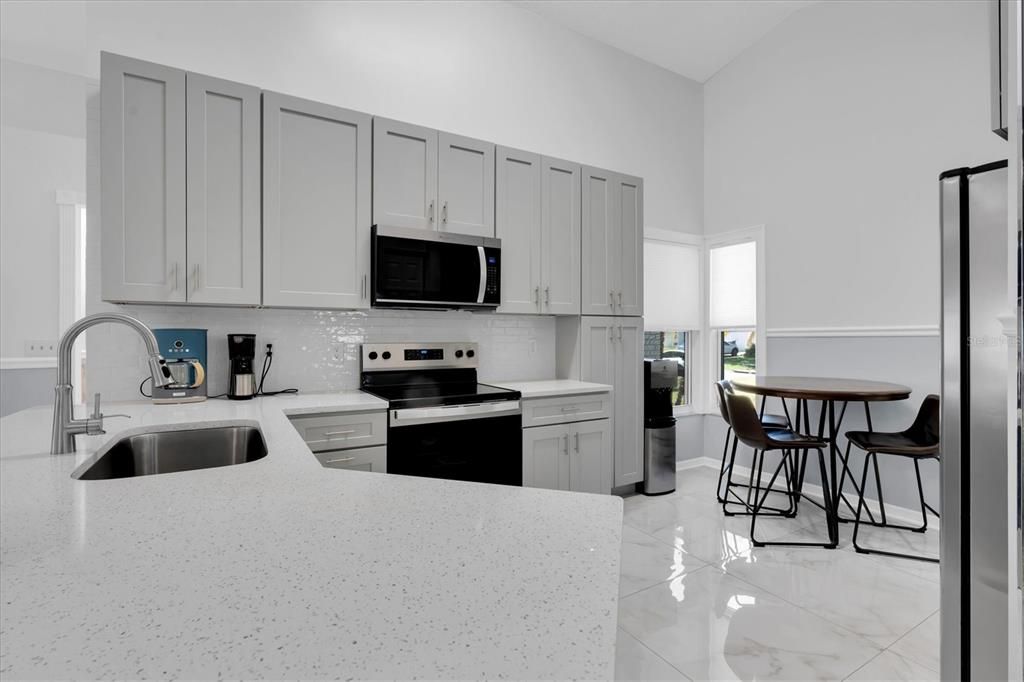 For Sale: $449,900 (3 beds, 2 baths, 1423 Square Feet)