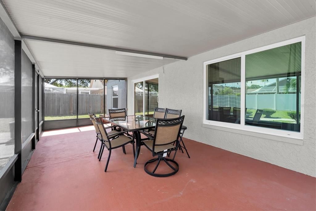 For Sale: $449,900 (3 beds, 2 baths, 1423 Square Feet)