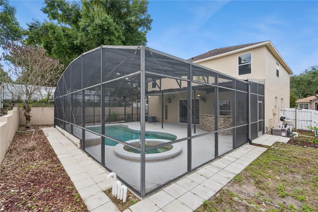 For Sale: $550,000 (5 beds, 3 baths, 2794 Square Feet)