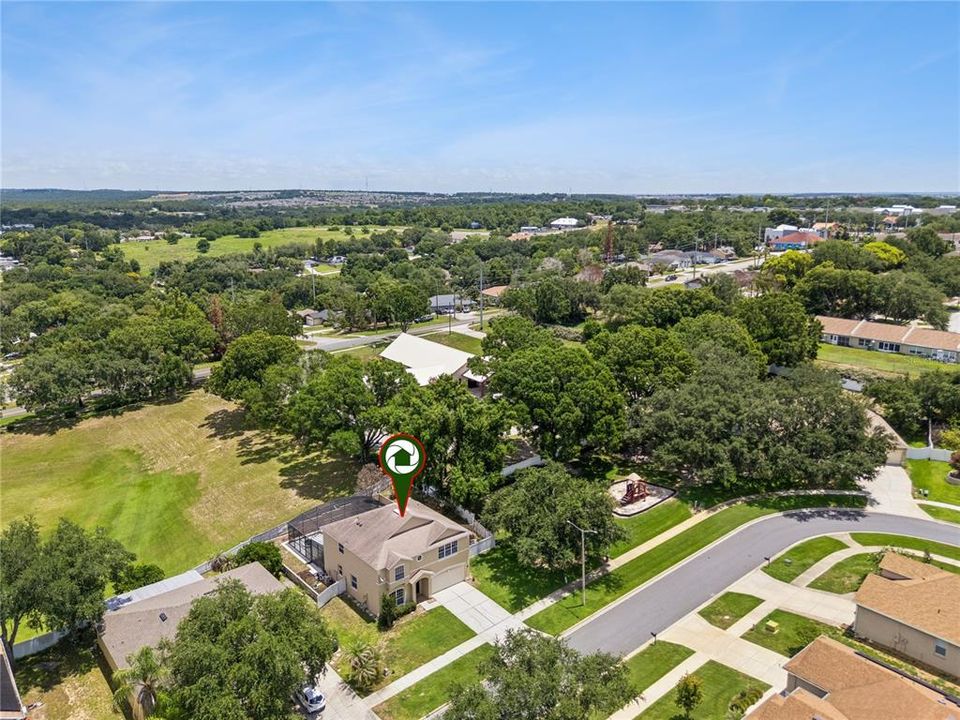 For Sale: $550,000 (5 beds, 3 baths, 2794 Square Feet)