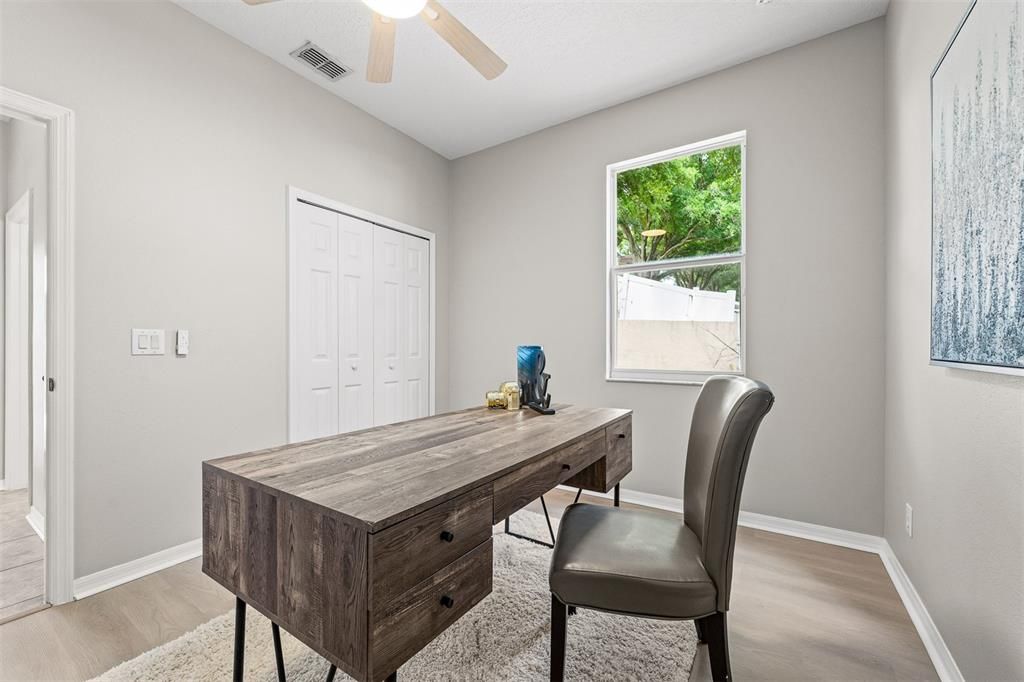 For Sale: $550,000 (5 beds, 3 baths, 2794 Square Feet)