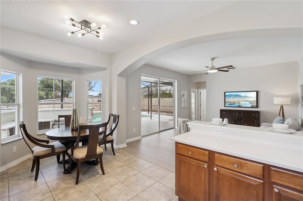 For Sale: $550,000 (5 beds, 3 baths, 2794 Square Feet)