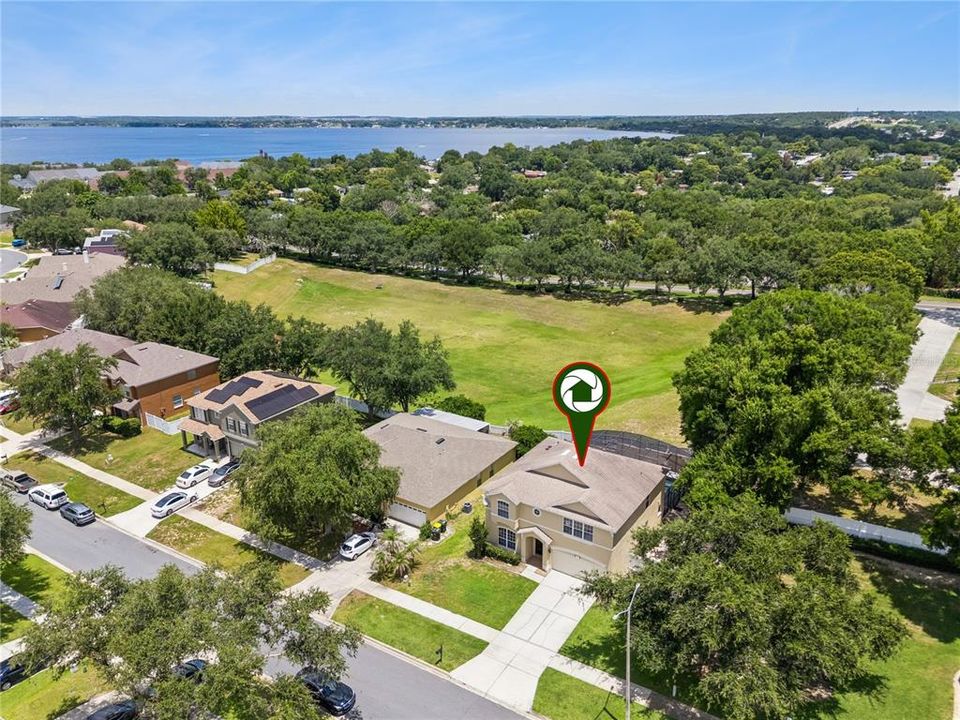 For Sale: $550,000 (5 beds, 3 baths, 2794 Square Feet)