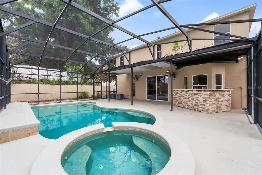 For Sale: $550,000 (5 beds, 3 baths, 2794 Square Feet)