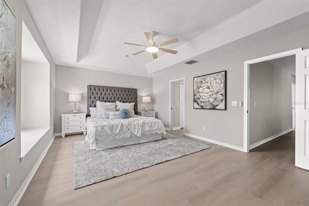 For Sale: $550,000 (5 beds, 3 baths, 2794 Square Feet)