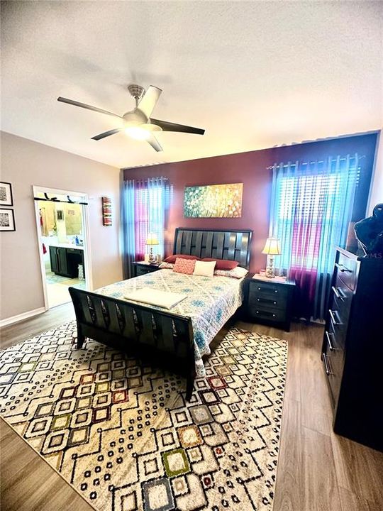 For Sale: $410,000 (3 beds, 2 baths, 1865 Square Feet)