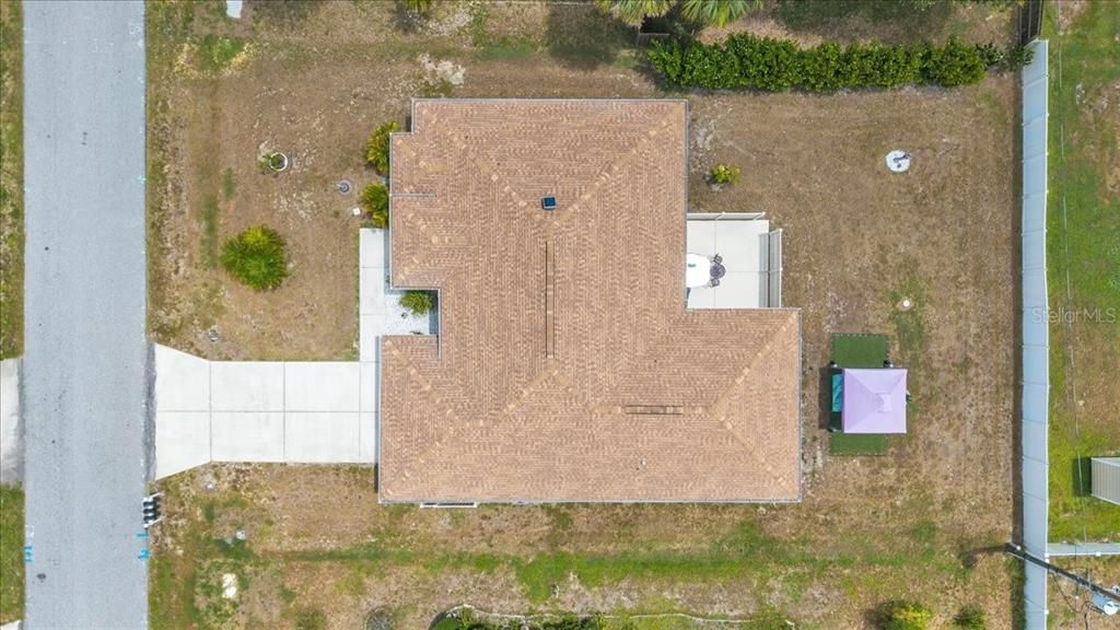 Activo con contrato: $299,000 (3 camas, 2 baños, 1769 Pies cuadrados)