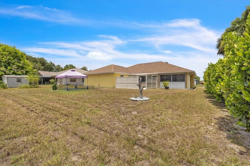 Activo con contrato: $299,000 (3 camas, 2 baños, 1769 Pies cuadrados)