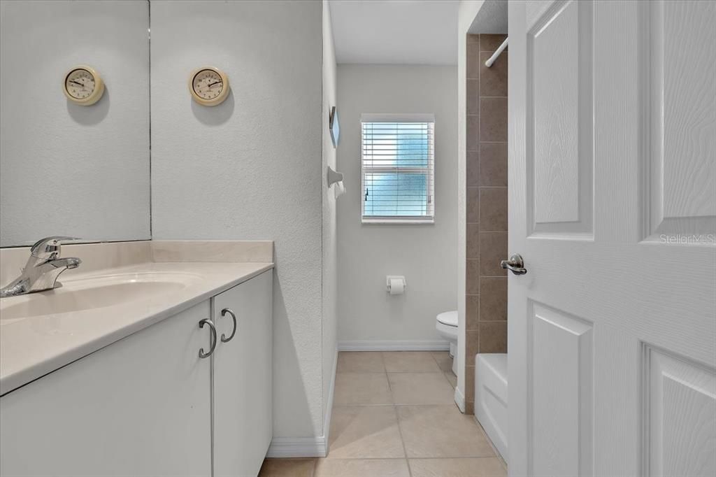 Activo con contrato: $299,000 (3 camas, 2 baños, 1769 Pies cuadrados)