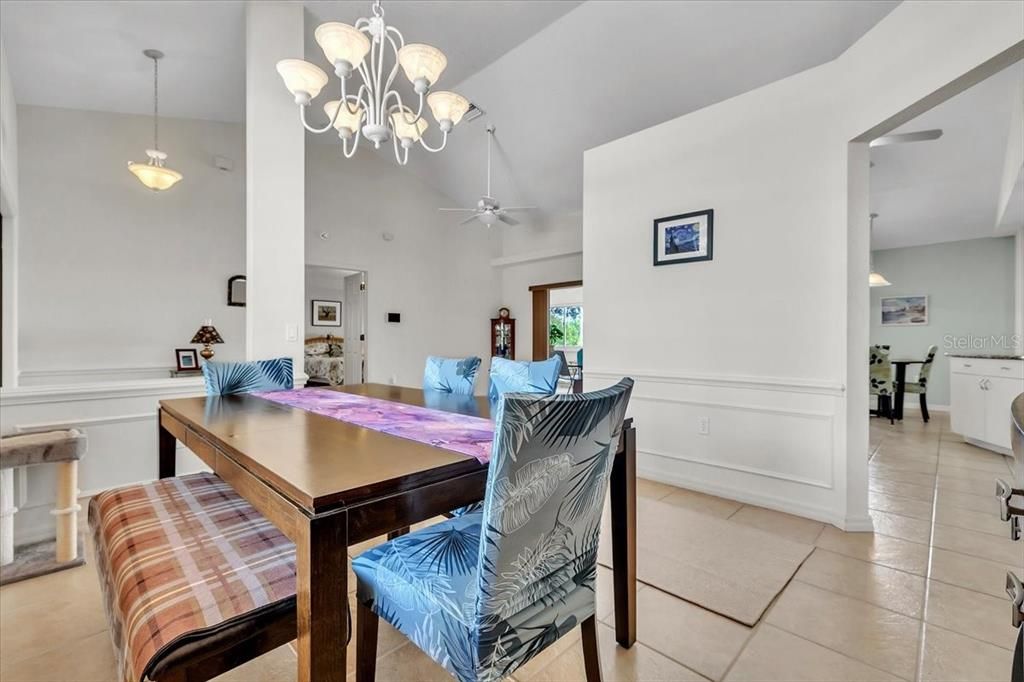 Activo con contrato: $299,000 (3 camas, 2 baños, 1769 Pies cuadrados)