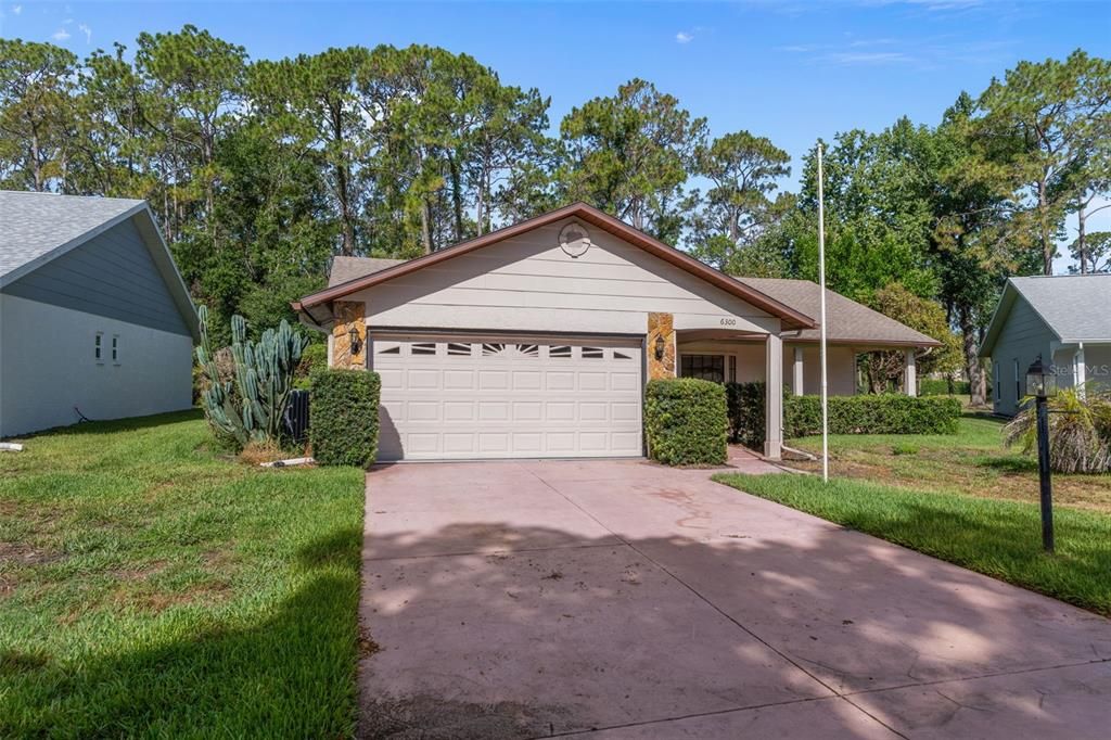 For Sale: $289,500 (2 beds, 2 baths, 1732 Square Feet)