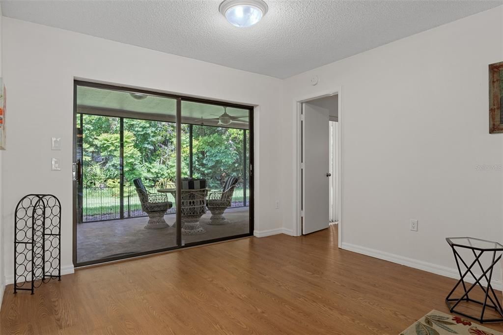 For Sale: $289,500 (2 beds, 2 baths, 1732 Square Feet)