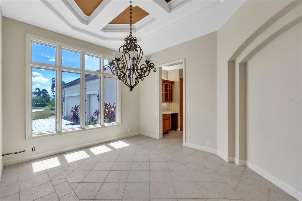 For Sale: $930,000 (3 beds, 4 baths, 3844 Square Feet)