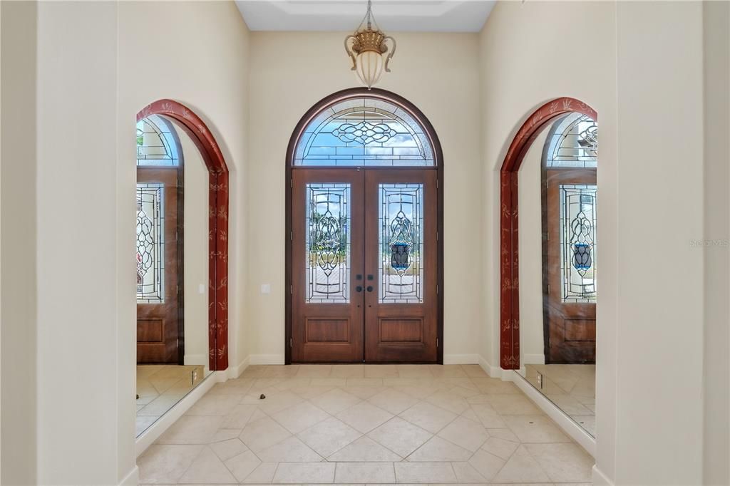 For Sale: $930,000 (3 beds, 4 baths, 3844 Square Feet)