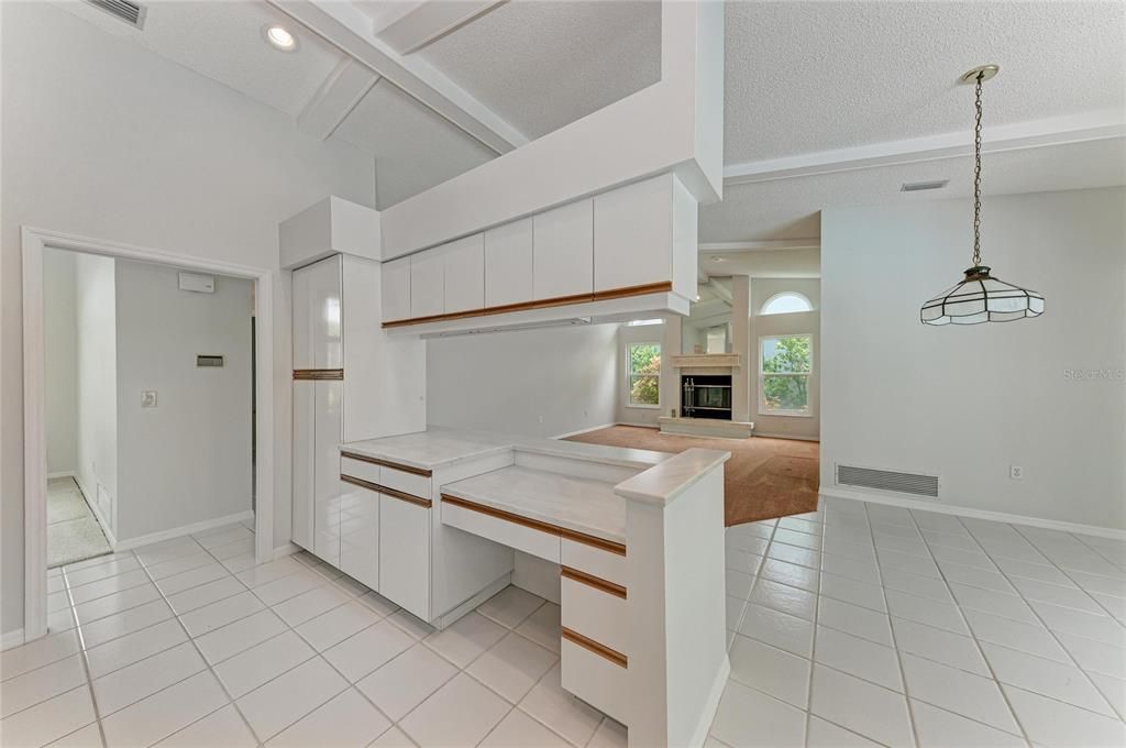 For Sale: $472,000 (3 beds, 2 baths, 2396 Square Feet)