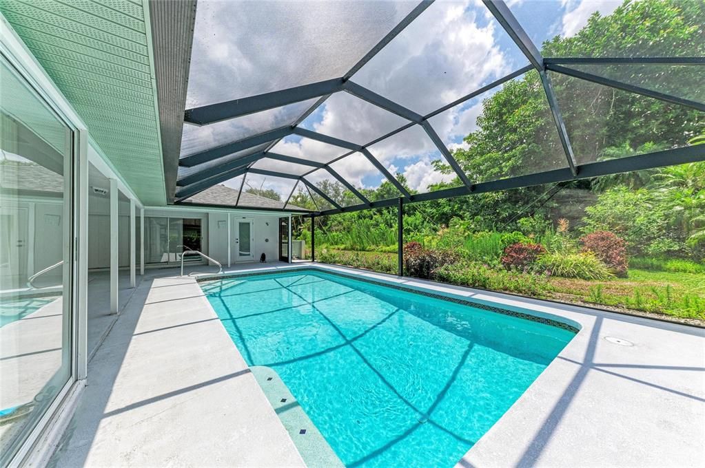 For Sale: $472,000 (3 beds, 2 baths, 2396 Square Feet)