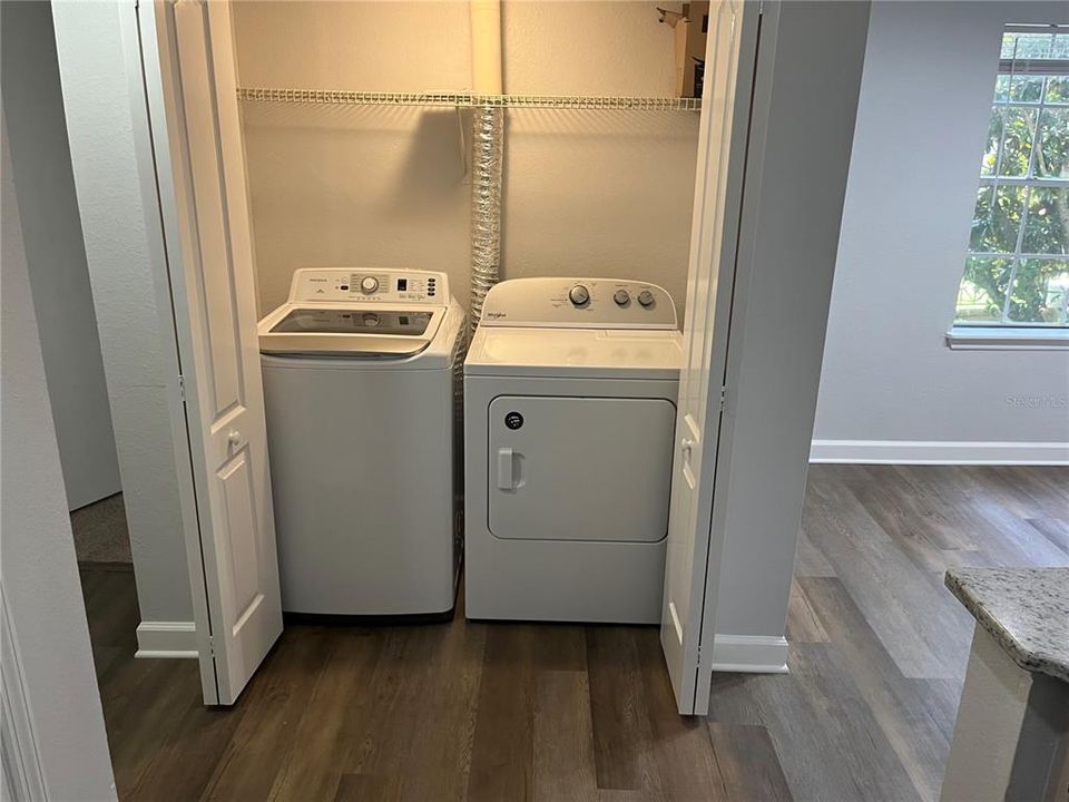 В аренду: $1,750 (2 спален, 1 ванн, 1021 Квадратных фут)