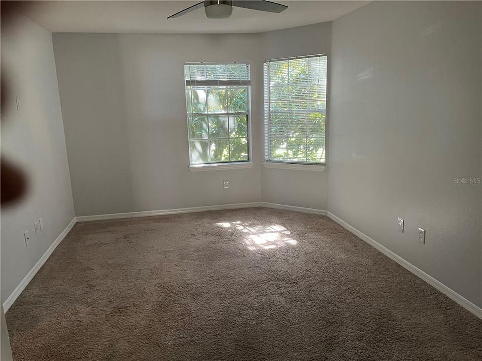 В аренду: $1,750 (2 спален, 1 ванн, 1021 Квадратных фут)