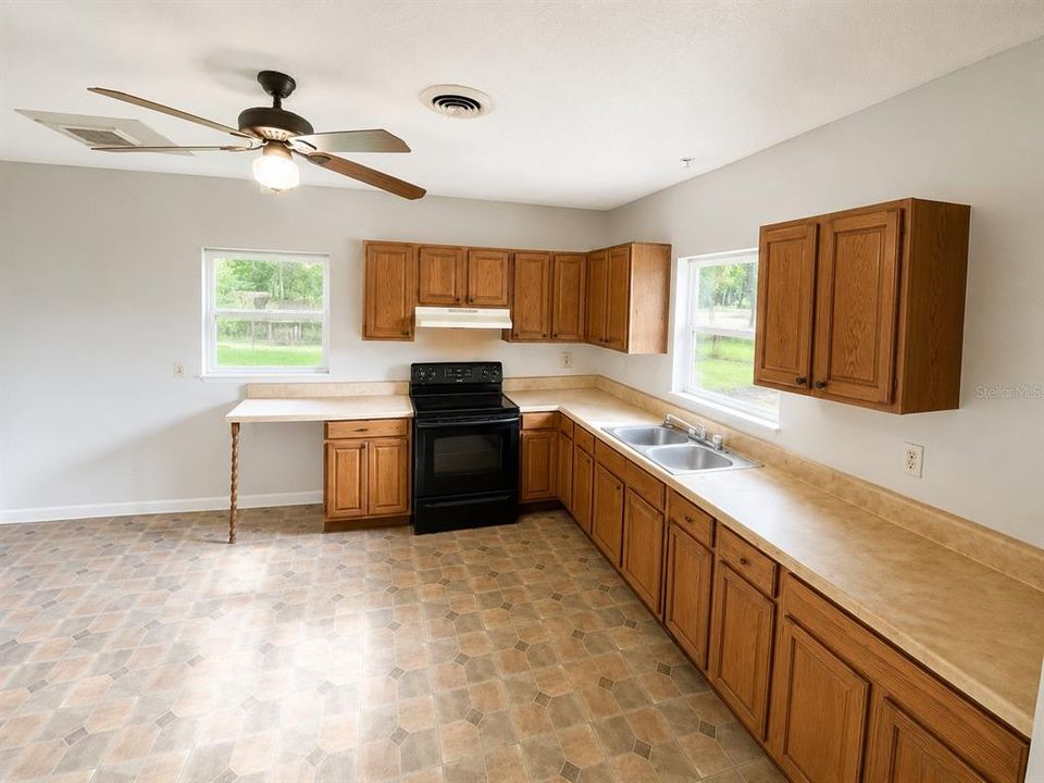 For Sale: $115,000 (3 beds, 1 baths, 1152 Square Feet)