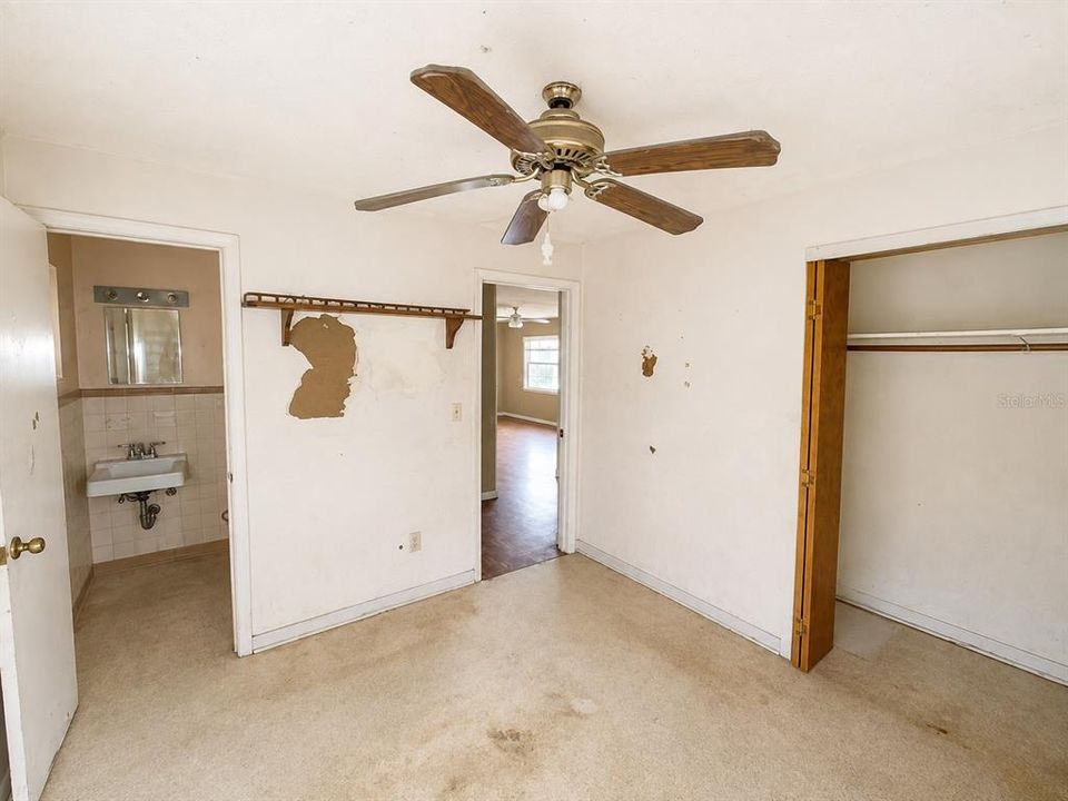 For Sale: $115,000 (3 beds, 1 baths, 1152 Square Feet)