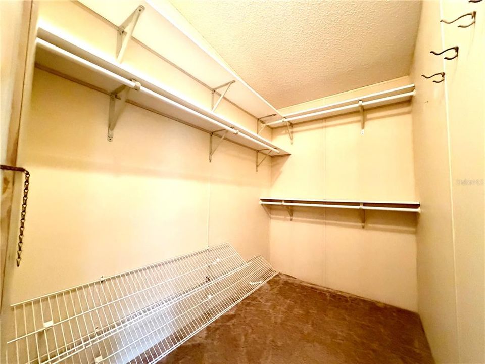 На продажу: $212,000 (2 спален, 2 ванн, 1600 Квадратных фут)