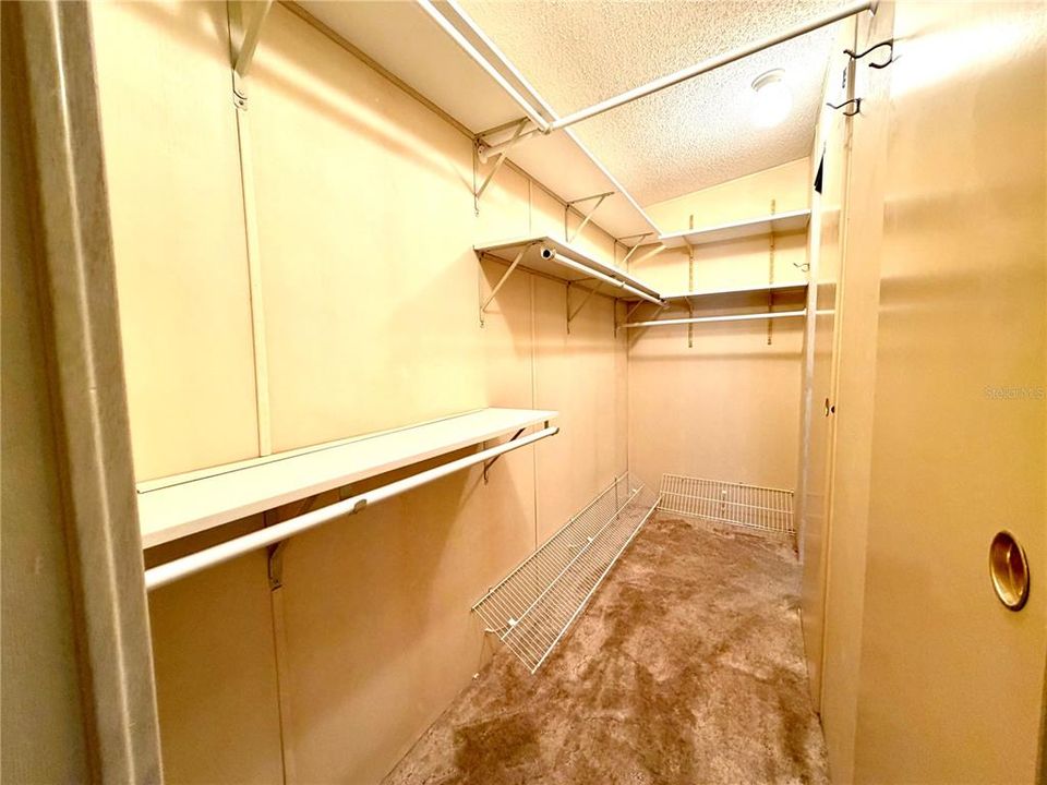 На продажу: $212,000 (2 спален, 2 ванн, 1600 Квадратных фут)